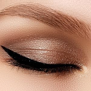 eyeliner
