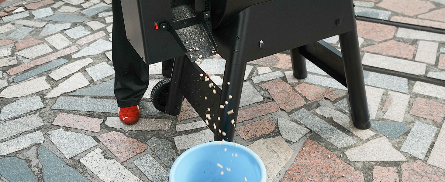 Pellet Grill Magnetic Helper Chute