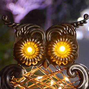 solar garden stake lights