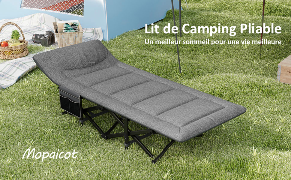 Lit de camping pliable gris avec surface rembourrée sur gazon. Structure en métal, dossier ajustable. Le texte indique qu'il s'agit d'un « Lit de camping pliable » (lit de camping pliable) pour