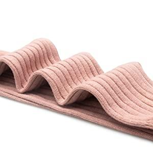 Patterned knit material