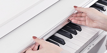 ZHRUNS 電子ピアノ 88鍵盤 ハンマーアクション鍵盤 ZR-901-WH Amazon | ZHRUNS 電子ピアノ 88鍵盤 ハンマーアクション鍵盤