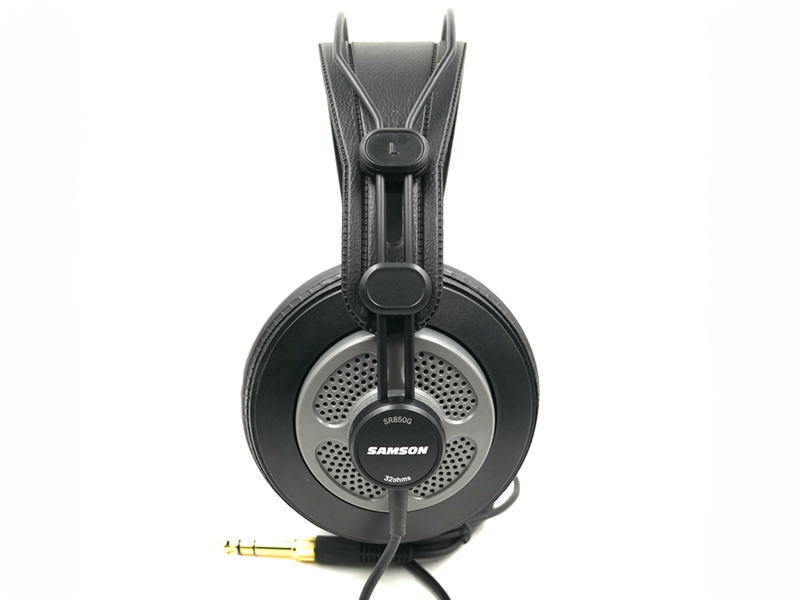 SR850