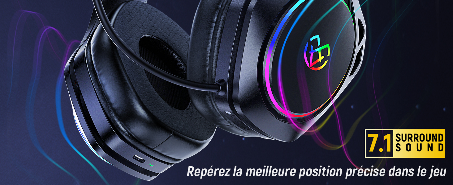 avec logo illuminé. Design supra-auriculaire noir, éclairage RGB sur les oreillettes. Le texte mentionne la fonction « son surround 7.1 »