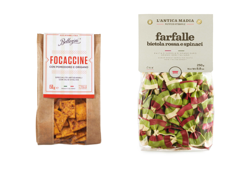 Zwei Lebensmittelpakete: Focaccine-Cracker in einer braunen Tüte und L'Antica Madia Farfalle Nudeln mit Zuckerrüben und Spinat in einer durchsichtigen Packung, auf der bunten Nudelstücke in Fliegenform