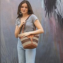 lightweight market basket with leather strap handles