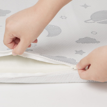 The zipper design is easy to machine wash to keep your baby's mattress clean.