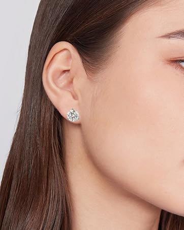 Moissanite Stud