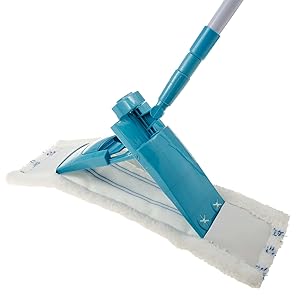 Rückenschonender Wischmop mit Teleskopstange und Klapphalter