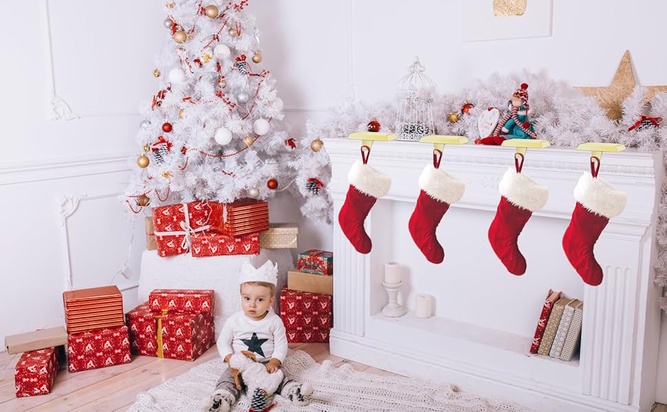 Tingtio Gold Stocking Holders for Mantle, Set of 4