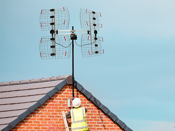 Amazon.com: Antennas Direct 8-Element Bowtie UHF Outdoor