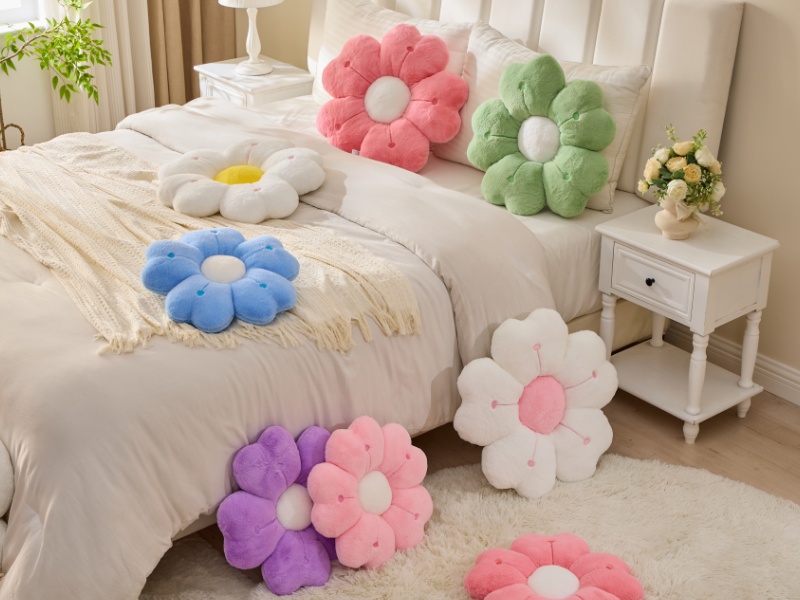Vdoioe Flower Pillow, Flower Throw Pillow Cute Daisy Pillow