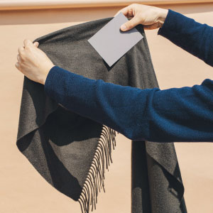【elegancese】 エレガンセーゼ カシミヤストール　ブルーチェック完売品 エレガンセーゼ チェックウェーブ ブルー カシミヤ ストール