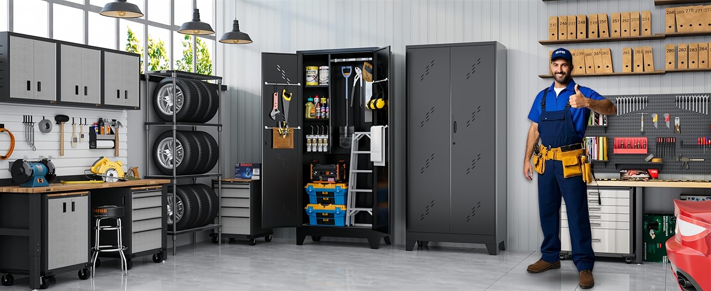 Tool storage cabinet