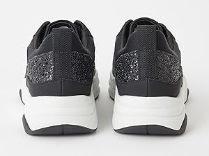 プラスダイアナ　スニーカー　24センチ Amazon | [ダイアナ] プラス スニーカー 銀 シルバー 22.0cm