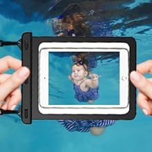 Diving with waterproof case