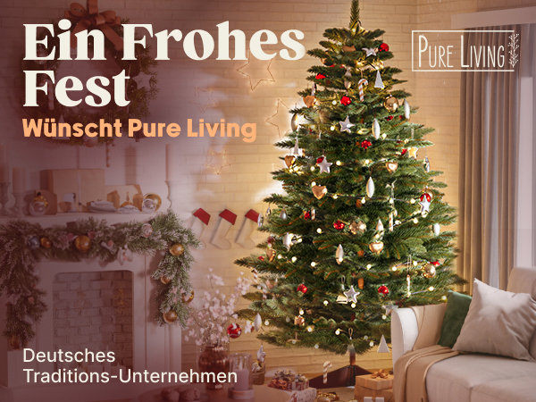 Der Text lautet „Ein Frohes Fest wünscht Pure Living“ und „Deutsches Traditions-Unternehmen“. Festliche Szene mit geschmückten Weihnachtsbäumen und warmer Beleuchtung.