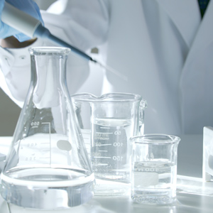 Formulated with 2% azeline acid derivative solution, for repeated adult skin rashes