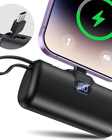 Amazon | モバイルバッテリー 大容量 【40000mAh・2.4A急速充電・5台