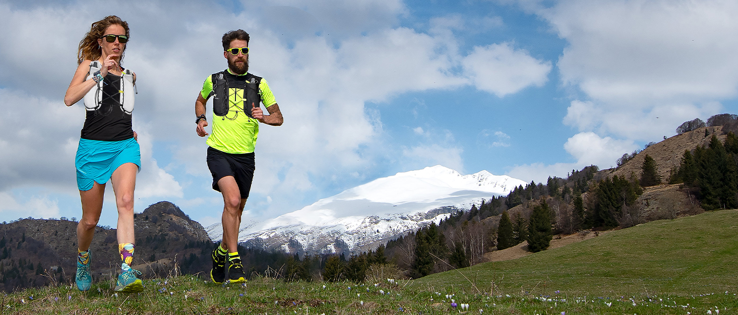 collapsible running water flask bottle for running gear