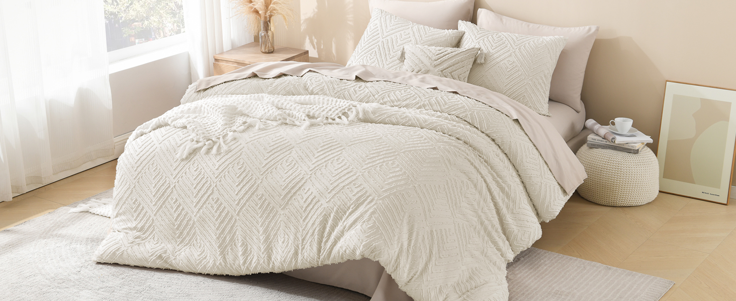 tufted comforter