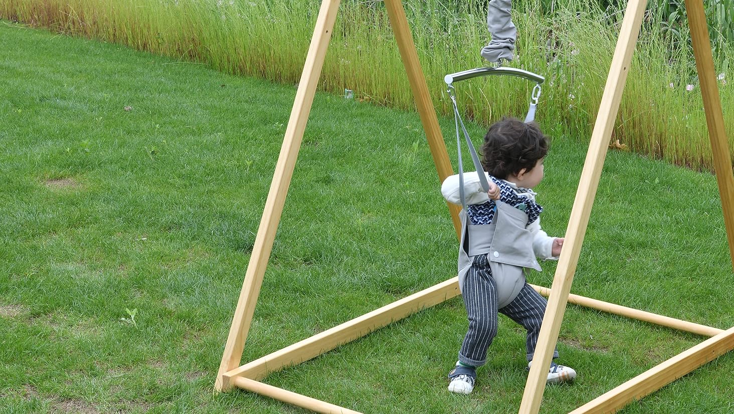 Avenlur Tulip Baby, Toddler Foldable Bouncer Set