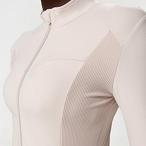 womans running jackets