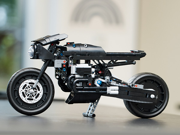 Amazon.co.jp: レゴ(LEGO) テクニック ザ・バットマン バット