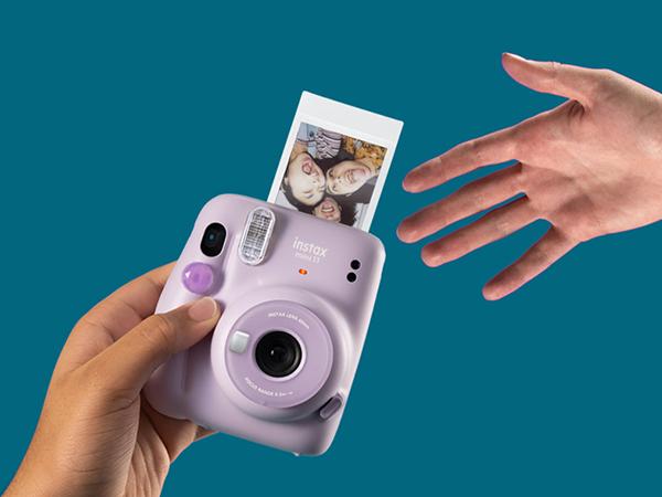 Amazon.com : Fujifilm Instax Mini 11 Instant Camera - Lilac