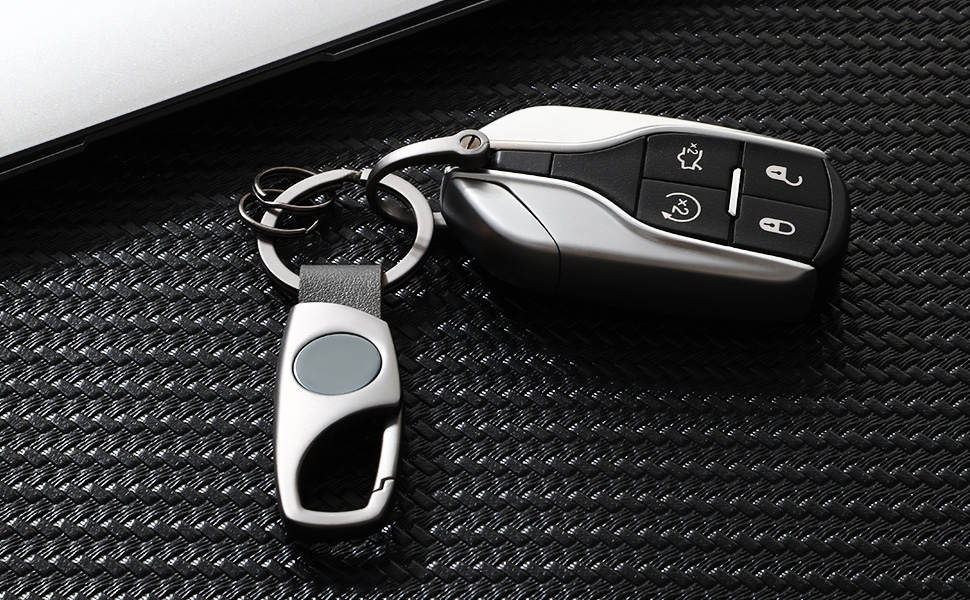 小物 CHALLENGER KEY CARABINER 小物 CHALLENGER KEY CARABINER Carabiner + Keyring - Spigen