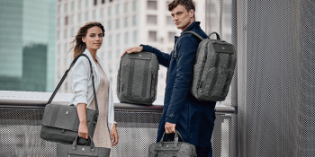 Victorinox ネイビー リュックarchitecture 2 (23L) VICTORINOX