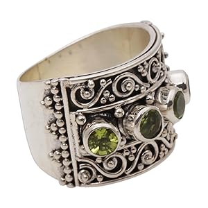 Novica Handmade Peridot Sterling Silver Multi-Stone Ring Hecha a mano Peridoto Anillo Plata Multipi