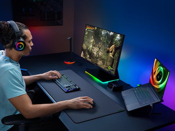 razer blade 14 inch gaming laptop notebook AMD Ryzen 9 8945HS NVIDIA geforce rtx 4070 QHD+ 240Hz