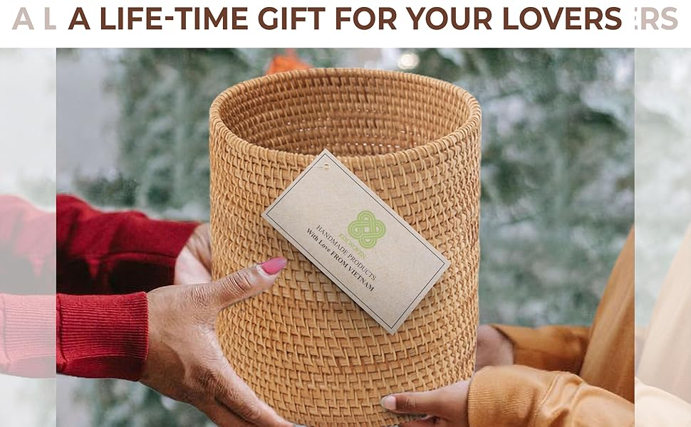 Rattan Trash can