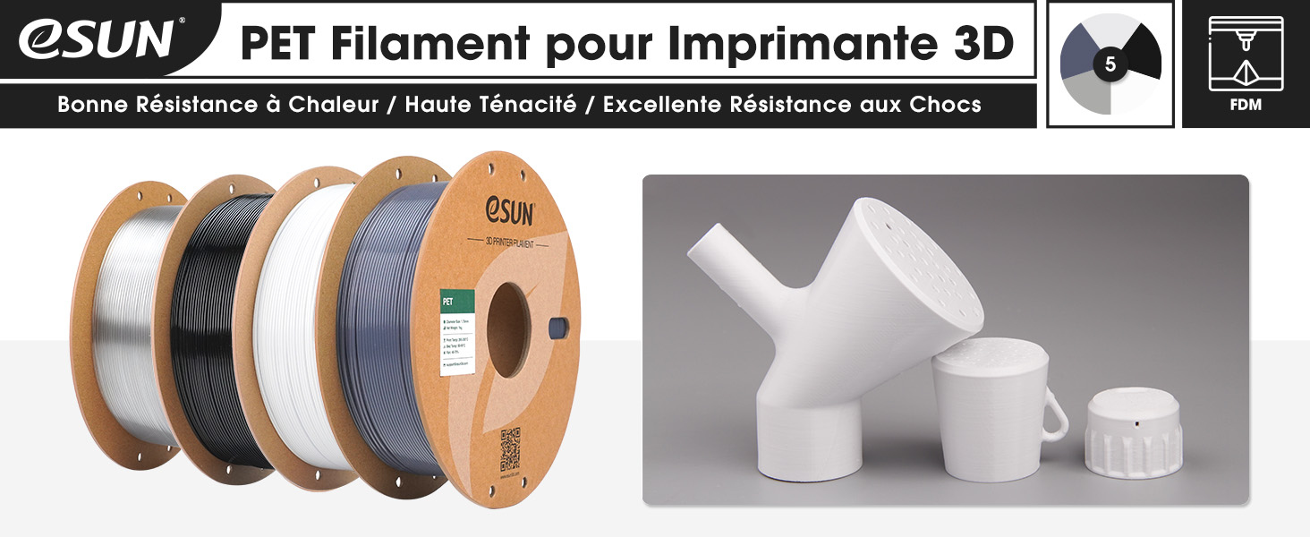 eSun de différentes couleurs, ainsi que des objets blancs imprimés en 3D démontrant l'utilisation du filament pour créer des formes et des structures complexes