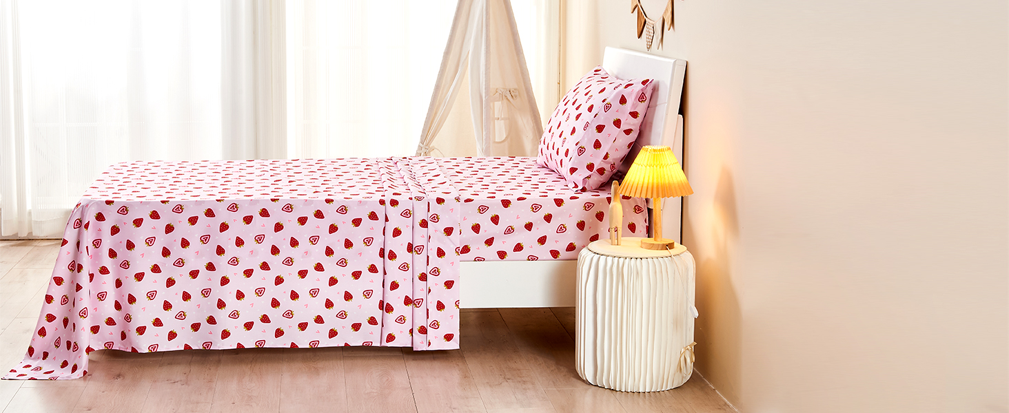 strawberries kids sheet set