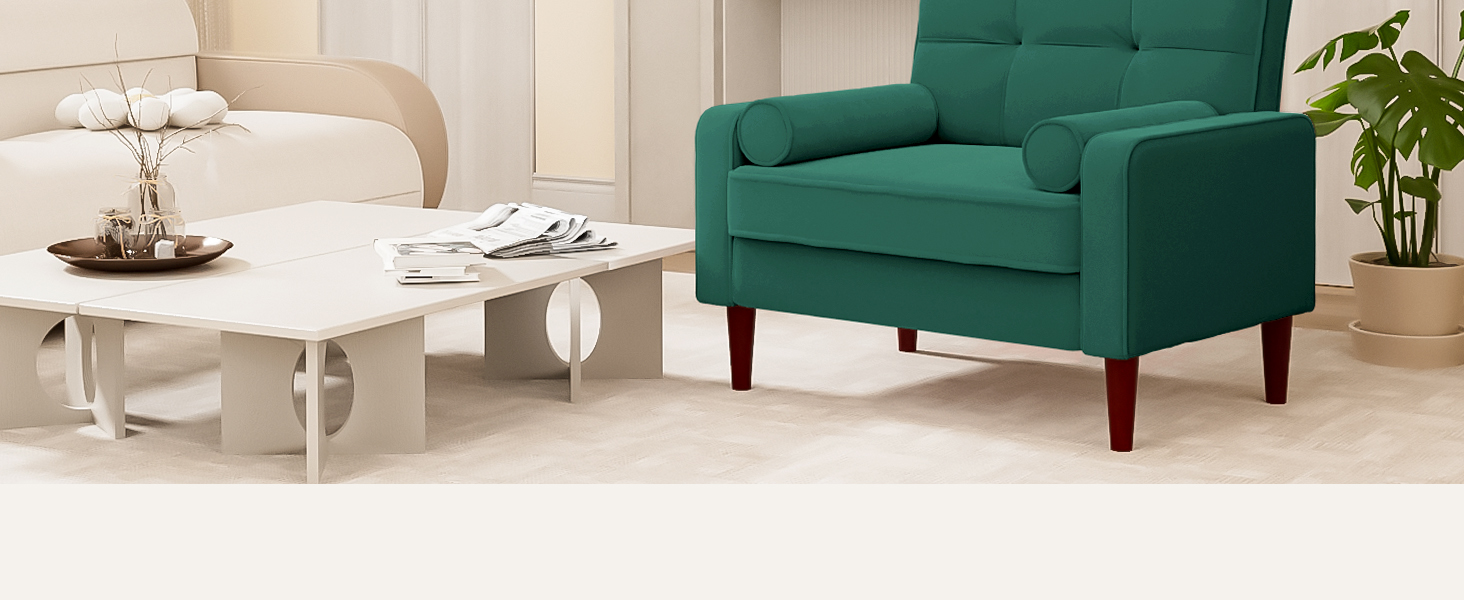 The chair feels embracing while the timeless design makes it the given eye-catcher in any room.