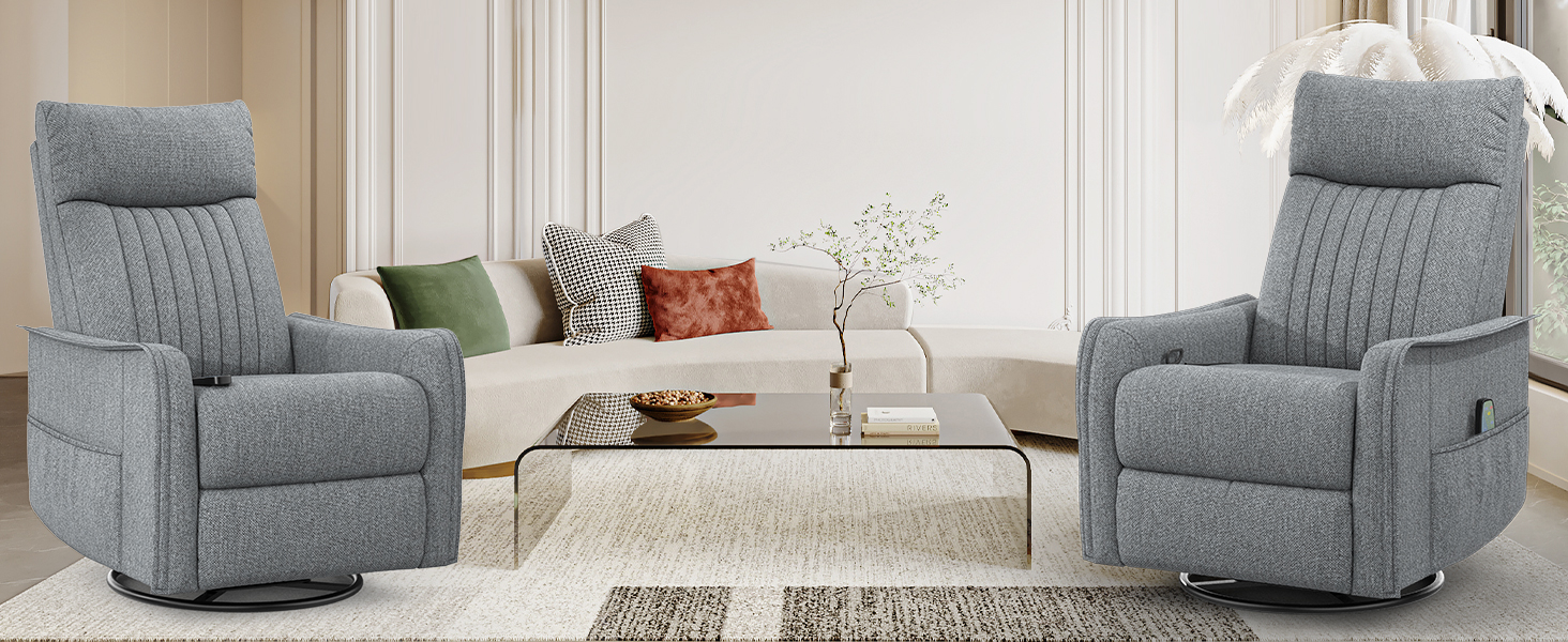 ein Wohnzimmer mit einer Couch, einem Couchtisch und einer Vase mit Blumen.