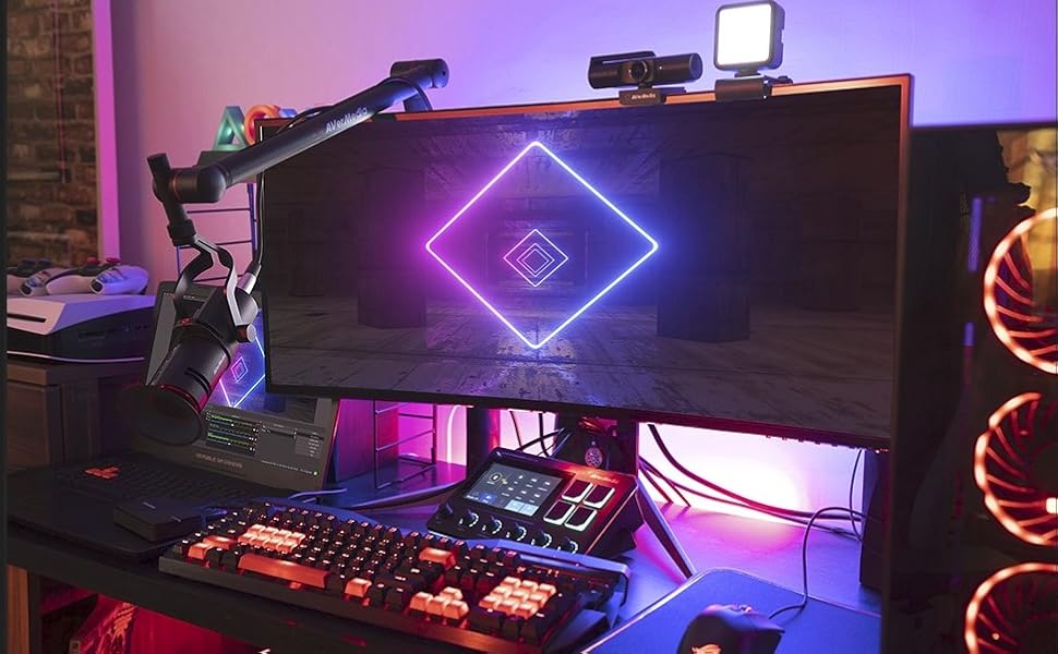 AVerMedia PW513L 4K Ultra HD USB cam with RGB Light, for