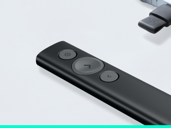 ロジクール　SPOTLIGHT　PRESENTATION　REMOTE Logitech Spotlight Advanced Wireless Presentation Remote