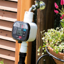 Amazon.co.jp: タカギ 水やりスターターキットタイマー付 家庭