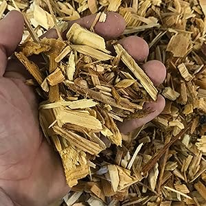 Amazon.com : Cedar Wood Chip Mulch, 42 Quarts, Landscape