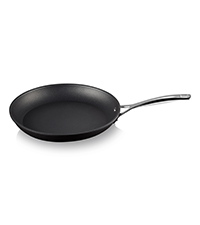 Le Creuset Poêle Anti-Adhérente en Aluminium Forgé, Cuisine Professionnelle, Pour Cuisine Élément Électrique, Chauffage Aea5e149 7152 42d2 8e08 6f0ecfbb9286. CR0,0,200,225 PT0 SX200 V1
