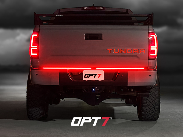 ぶるーらいと Amazon.com: OPT7 Redline Parlux Triple Row LED Tailgate
