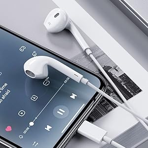 wired earbuds