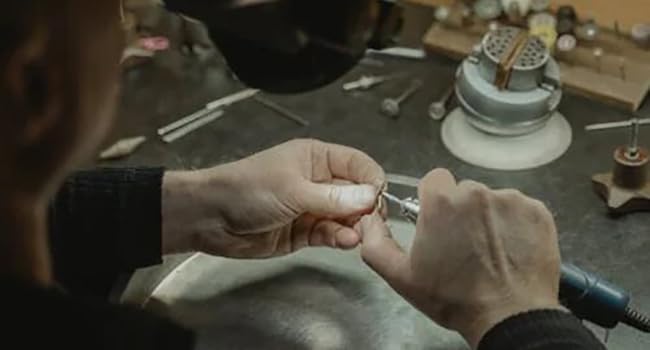 Large manufacture image 4