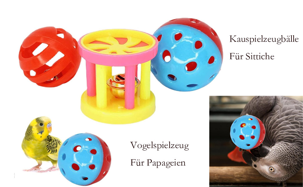 Set aus bunten Plastikballspielzeugen mit Löchern. Enthält rote, gelbe und blaue Kugeln. Einige enthalten kleinere Kugeln im Inneren.