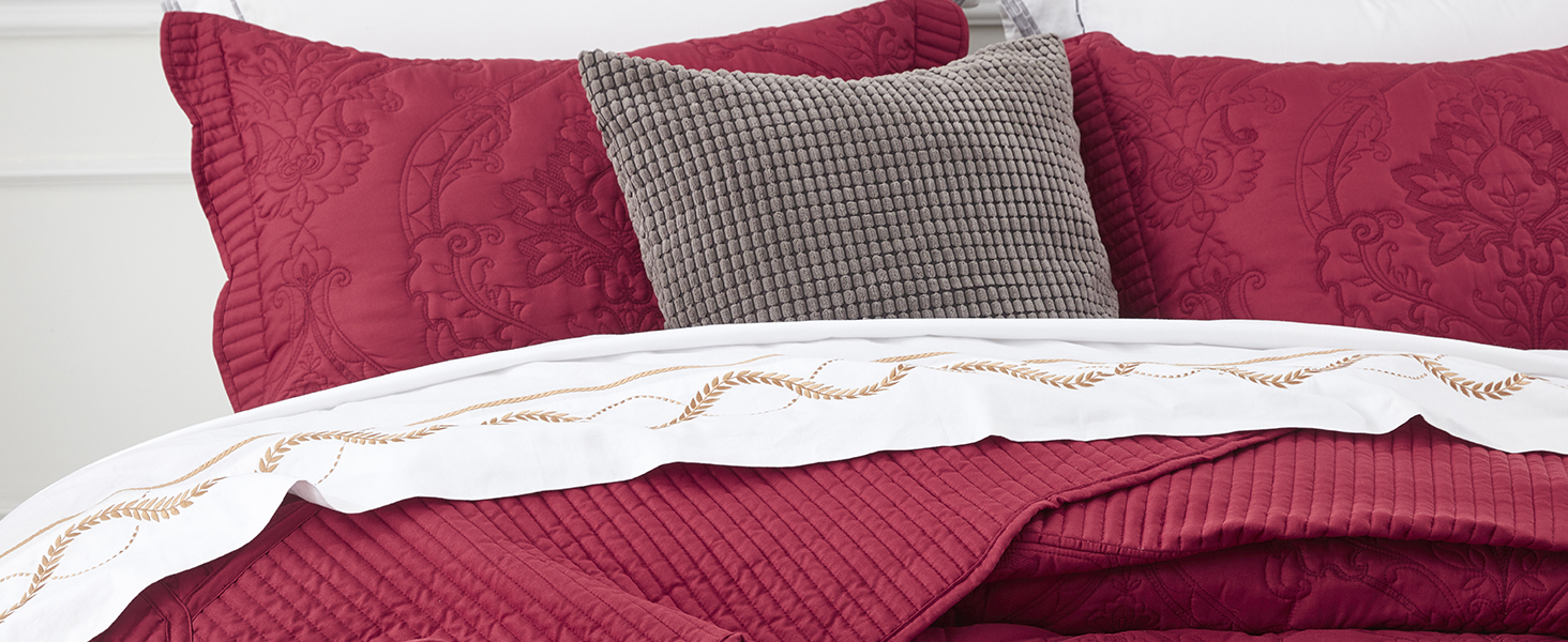 CHIXIN Oversized King/Cal King Bedspread - Lightweight & Beautiful Stitching - Luxury Damask Paisley Pattern - 128x120 I Afb55198 6537 4d03 A6e5 8f07f7cbaee1. CR0,0,1464,600 PT0 SX1464 V1