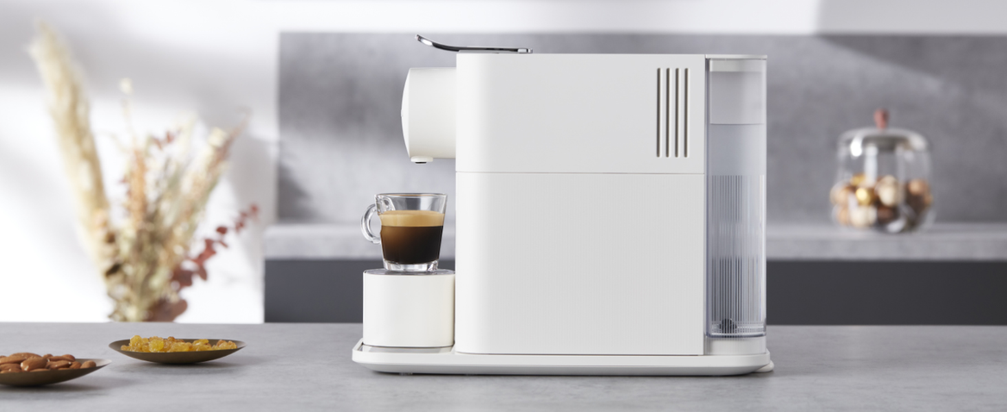 Nespresso Lattissima One Espresso Machine by De'Longhi, Porcelain White