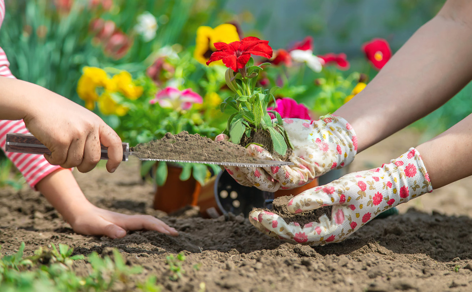 hori hori gardening knife tool